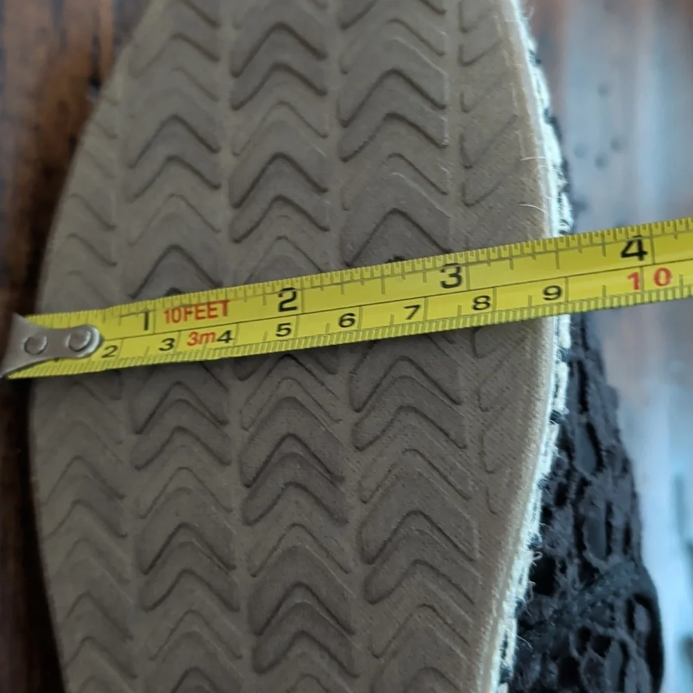 TOMS Black Lace Espadrille Rope Flats Size W8 NEW - Picture 10 of 12